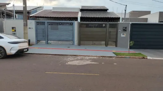 Casa com 3 Quartos à venda, 76m² no Parque Residencial Rita Vieira, Campo Grande