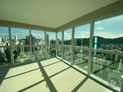 Apartamento com 4 Quartos à venda, 140m² no Centro, Balneário Camboriú