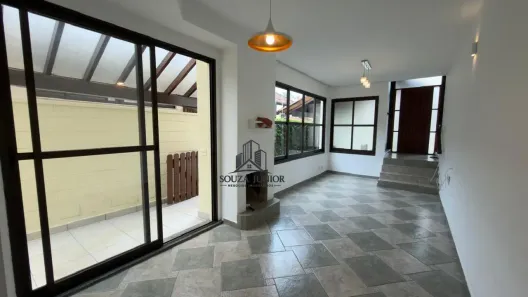 Casa de Condomínio com 3 Quartos para venda ou aluguel, 130m² no Alto Ipiranga, Mogi das Cruzes