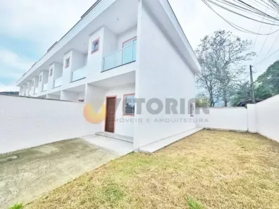 Sobrado com 2 Quartos à venda, 70m² no Balneário Gardem Mar, Caraguatatuba