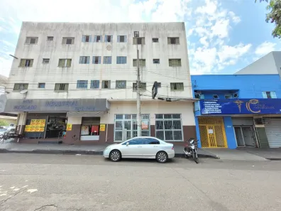 Ponto Comercial para alugar, 235m² no Marta Helena, Uberlândia