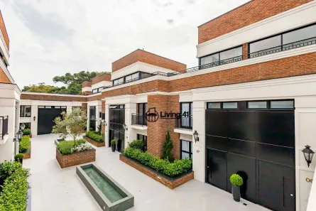 Casa de Condomínio com 3 Quartos à venda, 266m² no Ahú, Curitiba