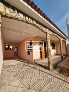 Casa com 2 Quartos para alugar, 52m² no Retiro, Volta Redonda