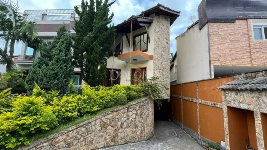 Casa de Condomínio com 4 Quartos para alugar, 330m² no Parque Residencial Itapeti, Mogi das Cruzes