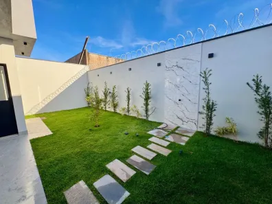 Casa com 3 Quartos à venda, 150m² no Granada, Uberlândia