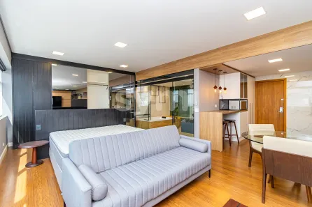 Apartamento com 1 Quarto para alugar, 73m² no Centro, Curitiba