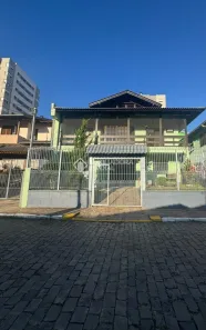 Casa com 3 Quartos à venda, 290m² no São Leopoldo, Caxias do Sul