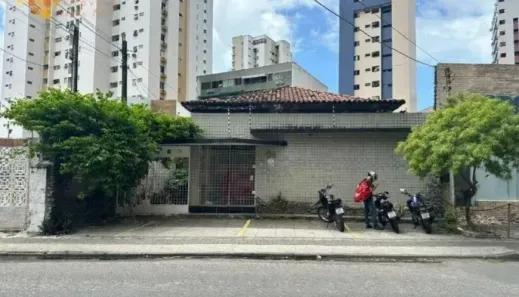 Ponto Comercial com 10 Quartos à venda, 394m² no Aflitos, Recife