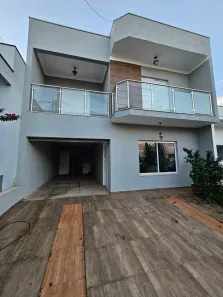 Casa de Condomínio com 3 Quartos para venda ou aluguel, 180m² no Caguassu, Sorocaba
