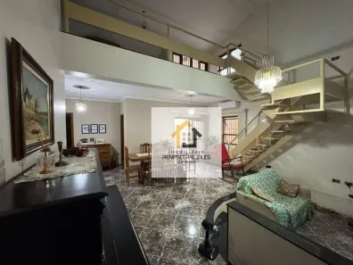 Sobrado com 3 Quartos à venda, 268m² no Jardim Caparroz, São José do Rio Preto