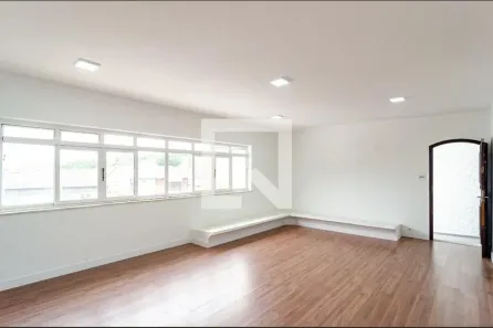 Casa com 3 Quartos à venda, 370m² no Jabaquara, São Paulo