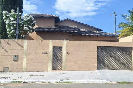Casa com 4 Quartos à venda, 233m² no Parque Anhanguera, Goiânia