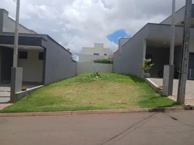 Lote/Terreno à venda, 150m² no Heimtal, Londrina