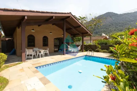 Casa com 6 Quartos à venda, 220m² no Lázaro, Ubatuba