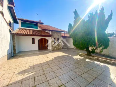 Casa com 3 Quartos à venda, 245m² no Centro, Peruíbe