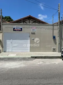 Casa com 3 Quartos para alugar, 136m² no Jardim das Oliveiras, Fortaleza