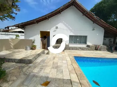 Casa com 3 Quartos à venda, 200m² no Piratininga, Niterói
