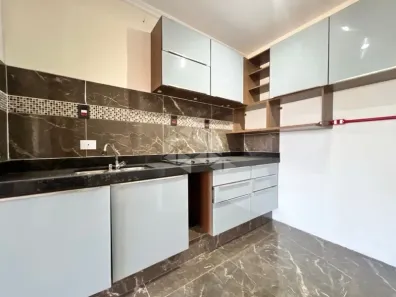 Casa com 2 Quartos para alugar, 75m² no Vila Assunção, Porto Alegre