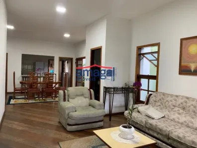 Imóvel Comercial à venda, 350m² no Centro, Jacareí