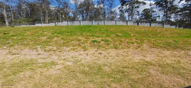 Lote/Terreno à venda, 560m² no Jardim do Golf I, Jandira