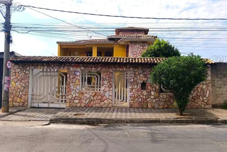 Casa com 3 Quartos à venda, 360m² no Novo Eldorado, Contagem