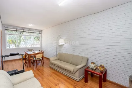 Casa com 2 Quartos para alugar, 100m² no Passo da Areia, Porto Alegre