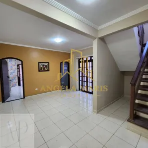 Casa com 3 Quartos à venda, 220m² no Loteamento Villa Branca, Jacareí