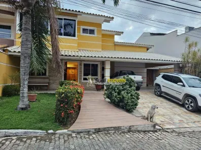 Casa de Condomínio com 3 Quartos à venda, 394m² no Novo Cavaleiro, Macaé