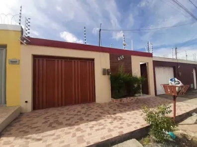 Casa com 3 Quartos à venda, 90m² no Aeroporto, Juazeiro do Norte
