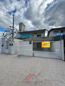 Sobrado com 3 Quartos à venda, 170m² no Santa Regina, Camboriú