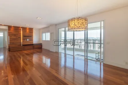 Apartamento com 3 Quartos para alugar, 141m² no Vila Romana, São Paulo