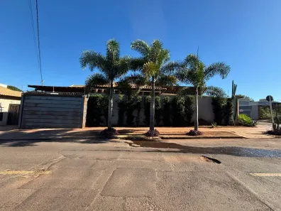 Casa com 2 Quartos à venda, 131m² no Jardim Campo Belo, Campo Grande