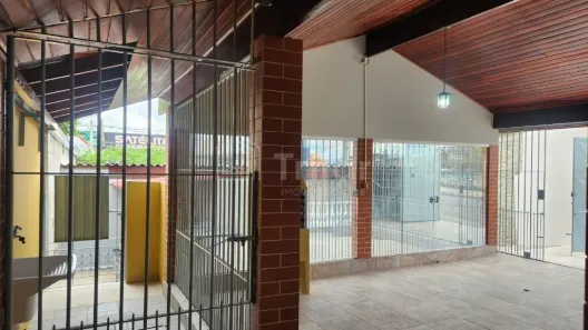 Imóvel Comercial com 3 Quartos para alugar, 250m² no Jardim Satélite, São José dos Campos