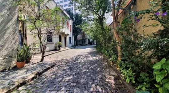 Casa com 2 Quartos para alugar, 75m² no Higienópolis, São Paulo