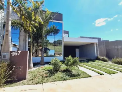 Casa com 3 Quartos para alugar, 360m² no Residencial Vale Verde, Marília