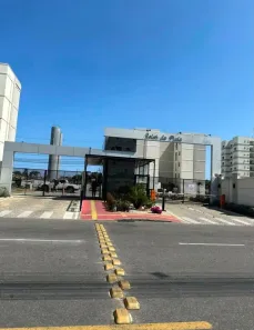 Apartamento com 2 Quartos para alugar, 49m² no Centro, Lauro de Freitas