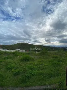 Lote/Terreno à venda, 300m² no Jardim Amália, Volta Redonda