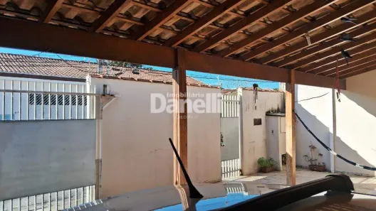 Casa com 2 Quartos à venda, 131m² no Jardim Gurilândia, Taubaté