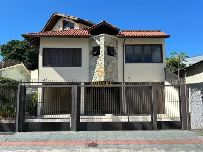 Casa com 3 Quartos à venda, 265m² no Capoeiras, Florianópolis