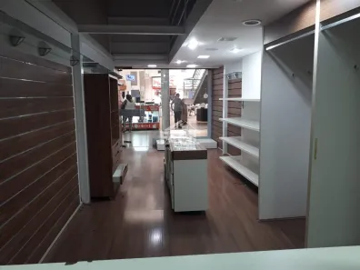 Sala Comercial à venda, 49m² no Parque Residencial Laranjeiras, Serra