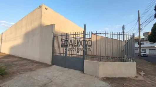 Casa com 3 Quartos à venda, 132m² no Presidente Roosevelt, Uberlândia