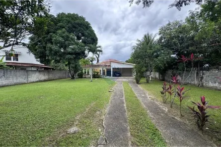 Casa com 3 Quartos para alugar, 190m² no Aldeia dos Camarás, Camaragibe