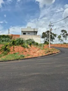 Lote/Terreno à venda, 220m² no Novo Jardim Pagani, Bauru