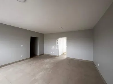 Apartamento com 3 Quartos para alugar, 125m² no Major Prates, Montes Claros
