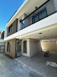 Sobrado com 3 Quartos à venda, 166m² no Xaxim, Curitiba