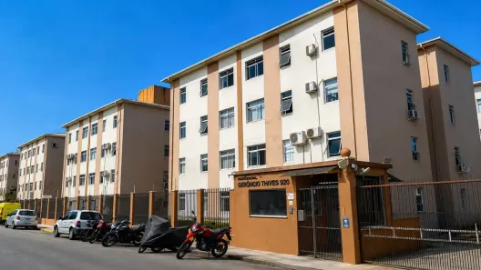 Apartamento com 2 Quartos à venda, 55m² no Barreiros, São José