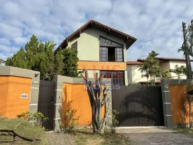 Casa com 4 Quartos para alugar, 240m² no Camboinhas, Niterói