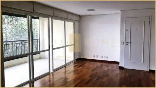 Apartamento com 3 Quartos para alugar, 130m² no Moema, São Paulo