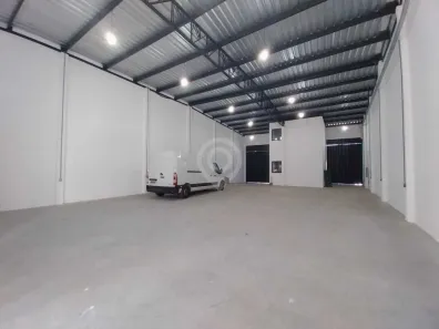 Galpão/Depósito/Armazém à venda, 500m² no Bairro da Ponte, Itatiba