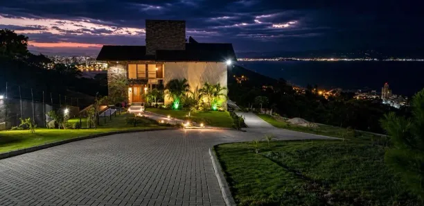 Casa de Condomínio com 3 Quartos à venda, 600m² no João Paulo, Florianópolis